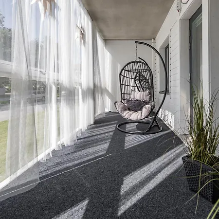 Ihana Kaksio Saunalla Ja Isolla Parvekkeella