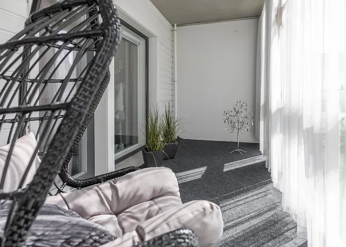 Lägenhet Ihana Kaksio Saunalla Ja Isolla Parvekkeella *